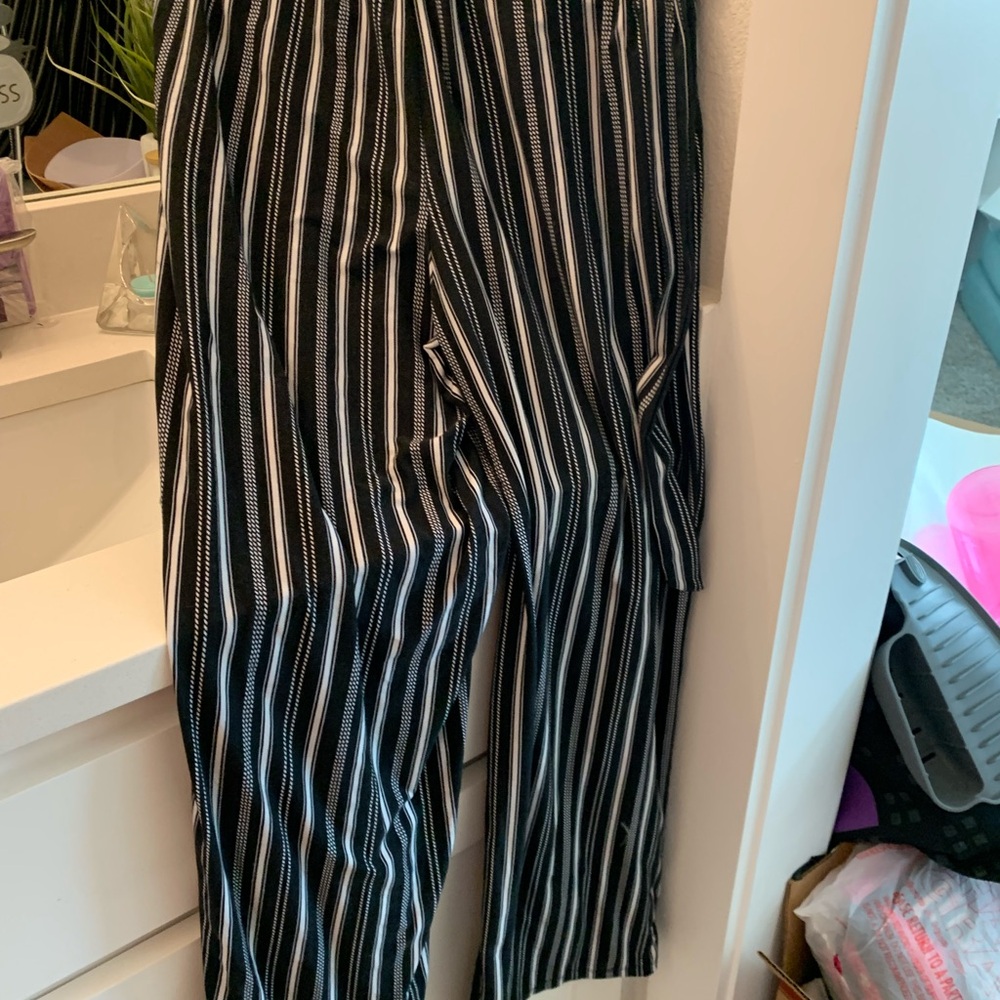 Bobbie Brooks Black and White Dress Pants with Pinstripe Design